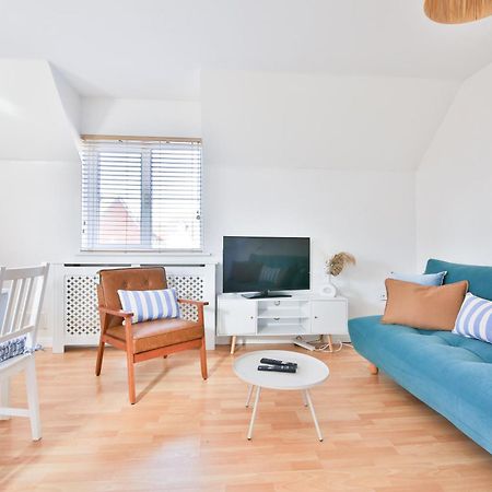 Stayright 2 Bed Beach House With Private Parking- Next To Barry Beach And Jackson Bay Экстерьер фото