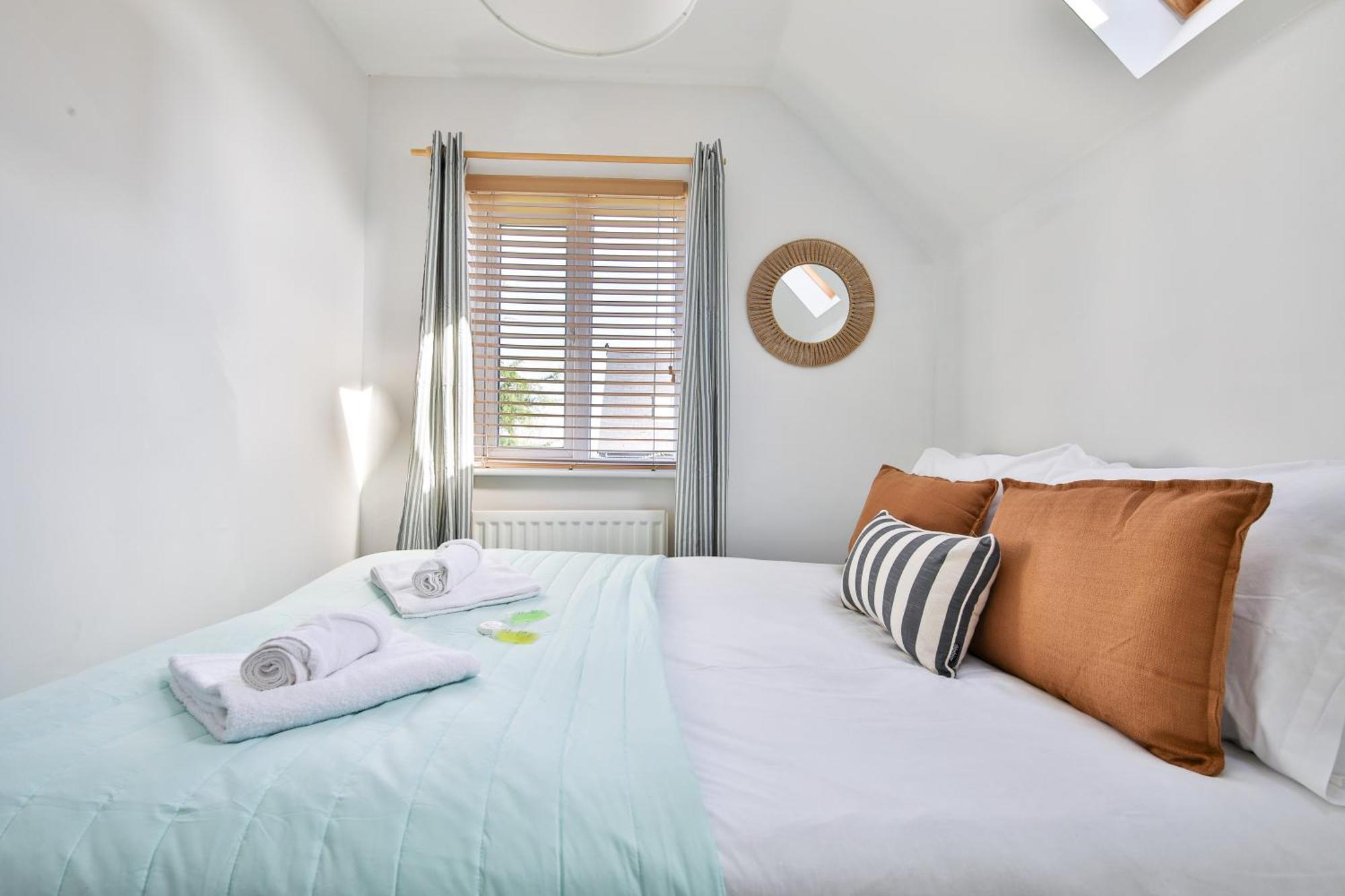 Stayright 2 Bed Beach House With Private Parking- Next To Barry Beach And Jackson Bay Экстерьер фото
