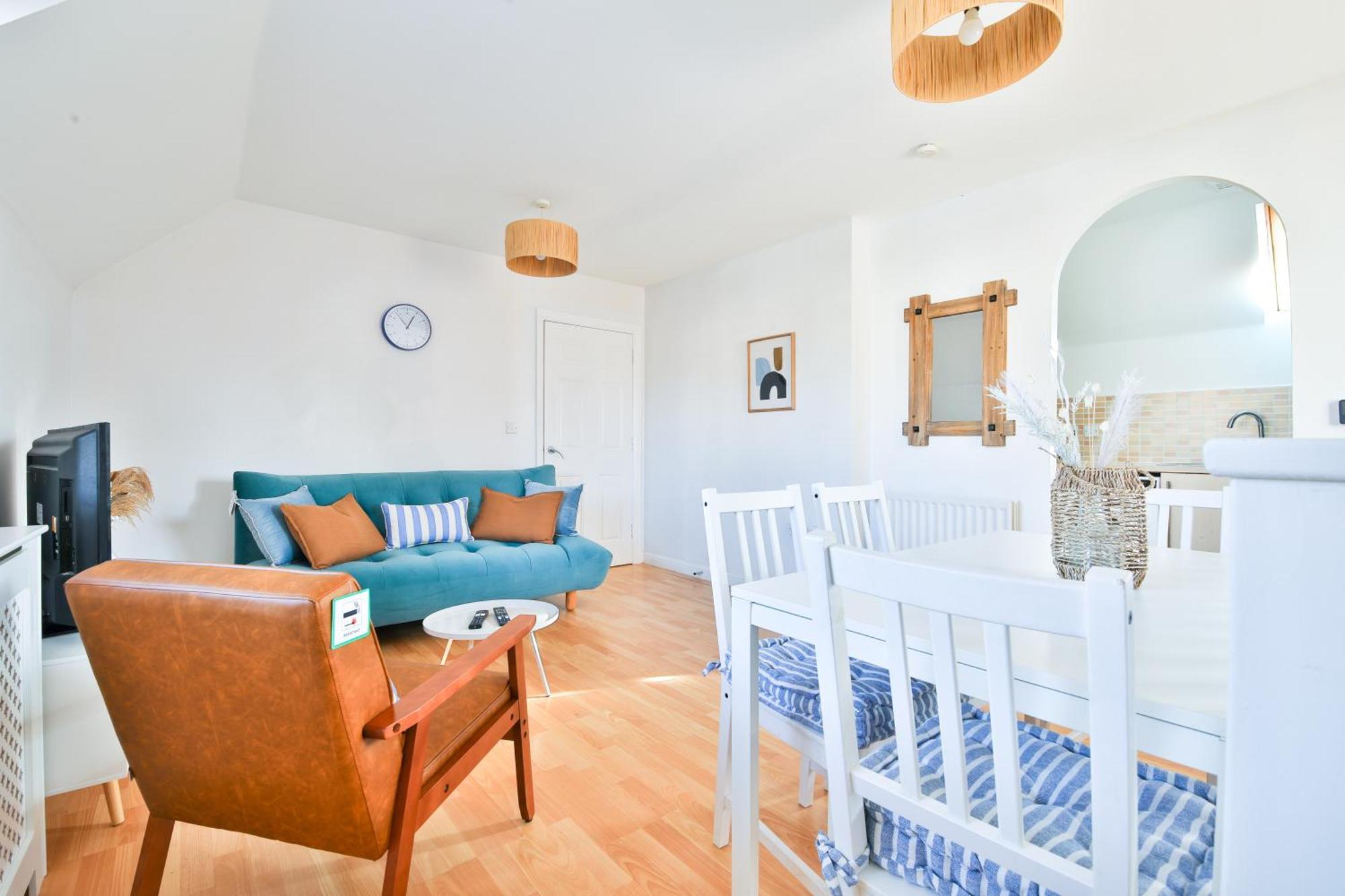 Stayright 2 Bed Beach House With Private Parking- Next To Barry Beach And Jackson Bay Экстерьер фото