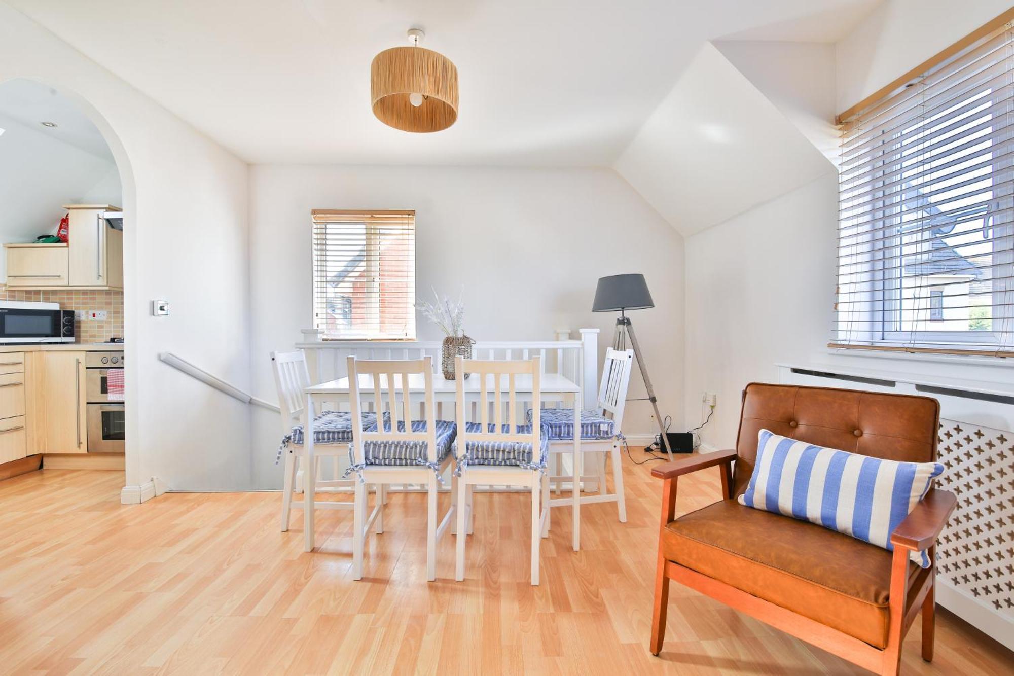 Stayright 2 Bed Beach House With Private Parking- Next To Barry Beach And Jackson Bay Экстерьер фото